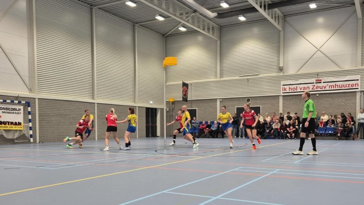 Thrianta verliest van Sparta Zevenhuizen.