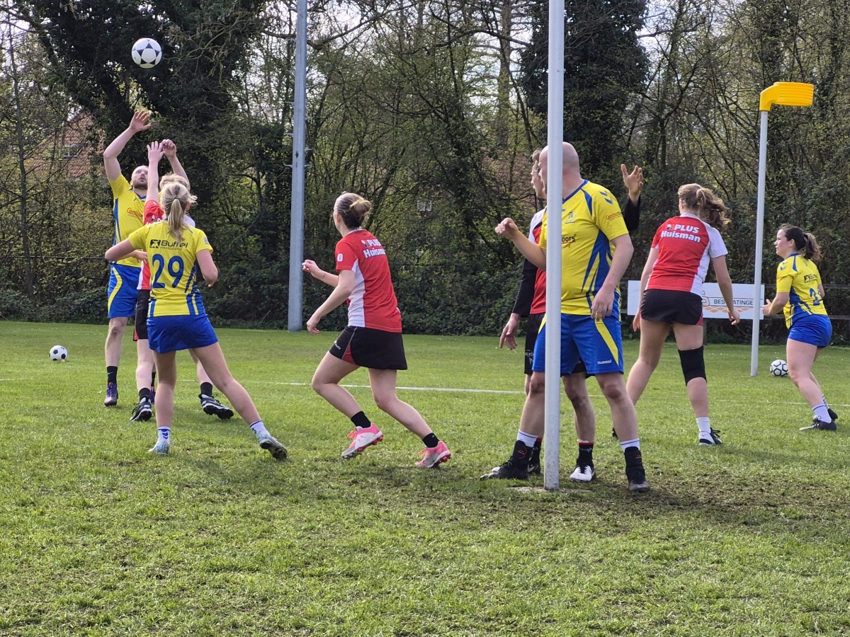 Thrianta wint spannende wedstrijd van Elko.